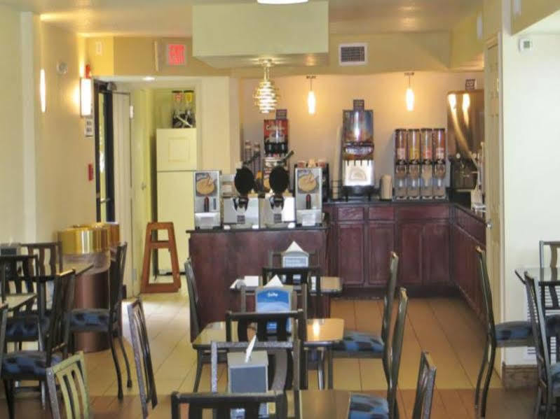 ベスト ウエスタン インターナショナル ドライブ Williamsburg エクステリア 写真